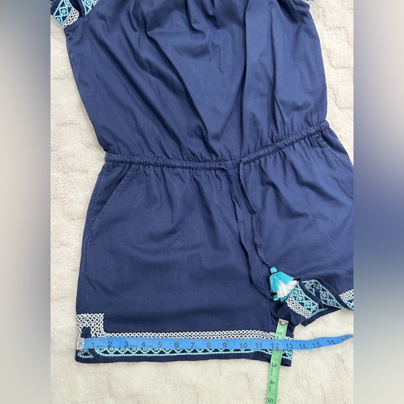 Vineyard Vines Women's Embroidered Off The Shoulder
Preppy Adorable Romper - Picture 4 of 7